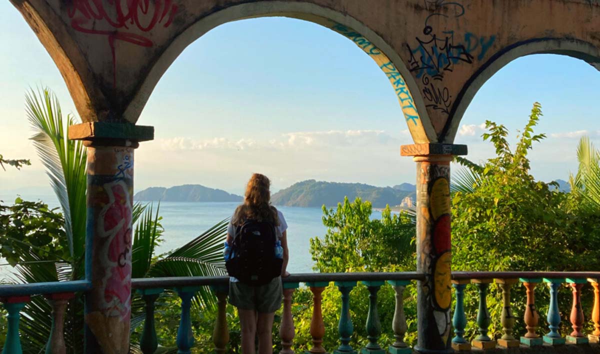 Hiking Miro Mountain , Jaco Costa Rica